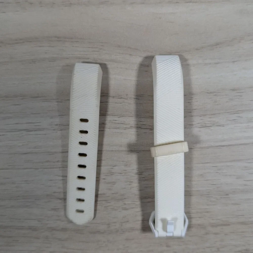 Fitbit Alta HR with Replacement Band Pack Silicone Bands Multi Color untested